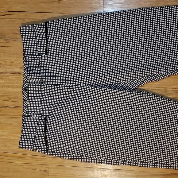 New York & Company Pant - Picture 2 of 7